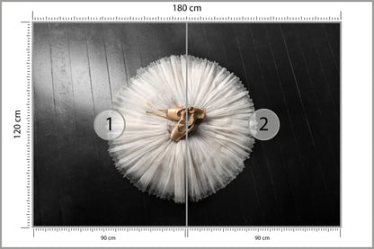 Fototapeta Buty Do Baletu Na Białej Tutu 180 × 120 cm – podgląd kadru