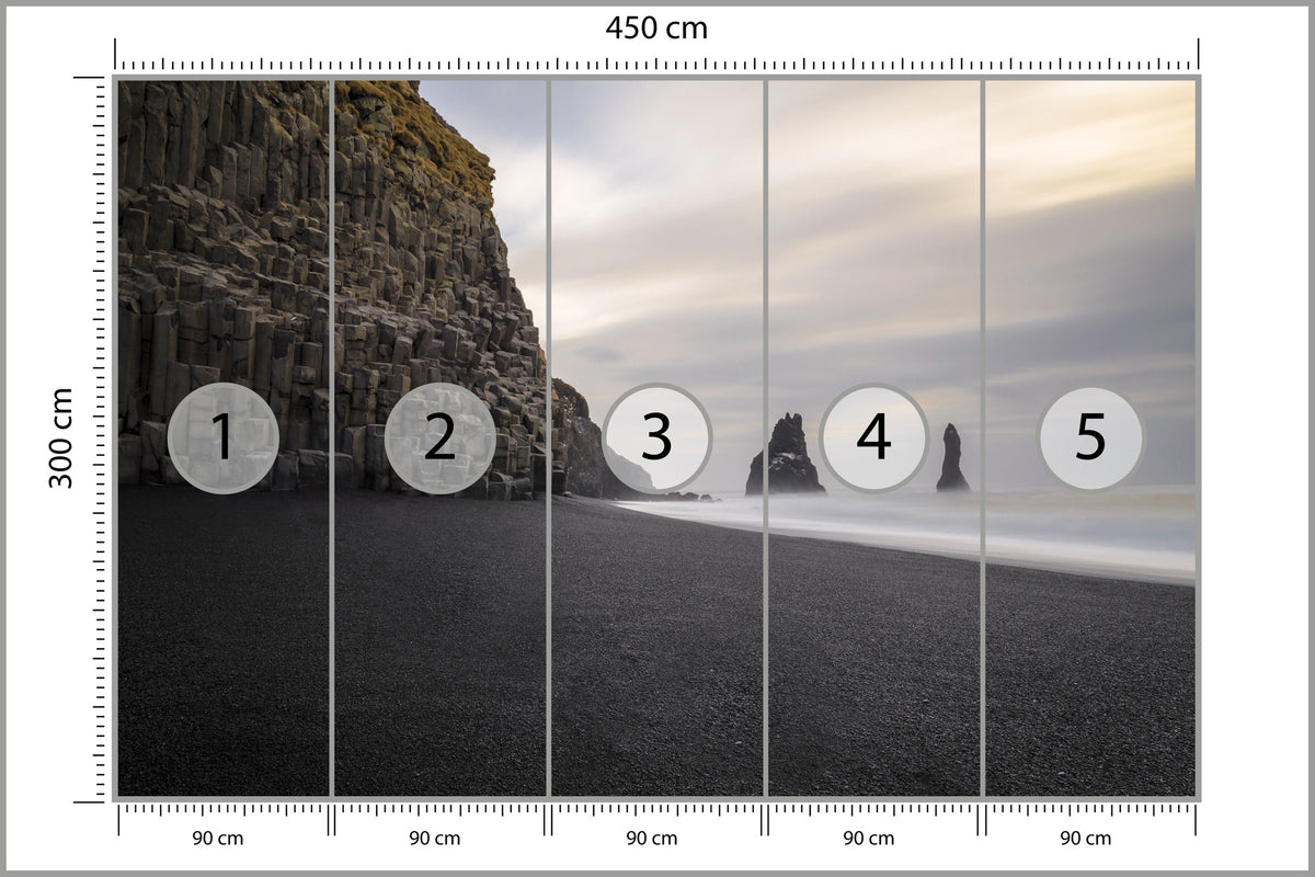 Fototapeta Plaża Morze Skały Czarny Piasek 450 × 300 cm – podgląd kadru