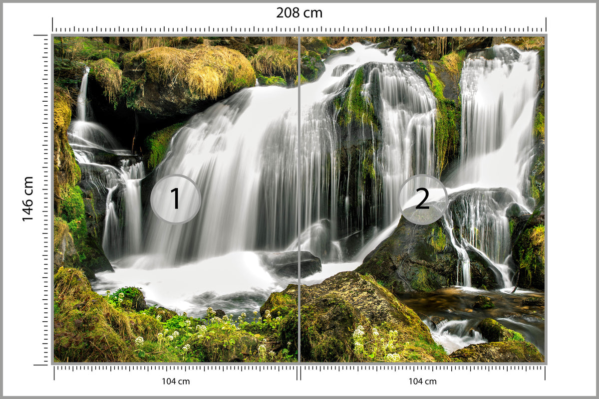 Fototapeta Wodospad W Lesie Na Omszałych Skałach 208 × 146 cm – podgląd kadru