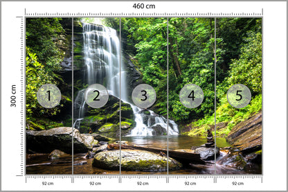 Fototapeta Wodospad Kaskada W Lesie Na Skałach 460 × 300 cm – podgląd kadru