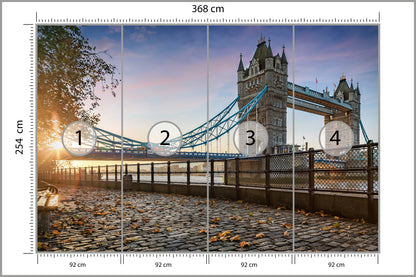 Fototapeta Londyn Tower Bridge O Wschodzie Słońca 368 × 254 cm – podgląd kadru