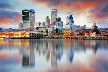 Fototapeta Panorama Londynu Odbita W Tamizie – wzór