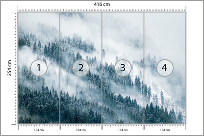 Fototapeta Las We Mgle Zbocze W Chmurach 416 × 254 cm – podgląd kadru