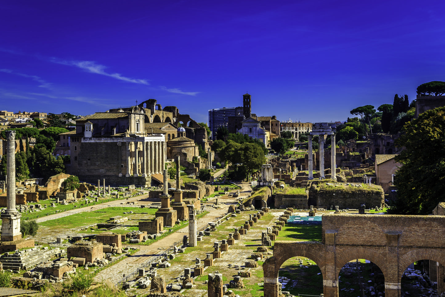 Obraz Na Płótnie Forum Romanum, zabytkowy pejzaż – do wnętrz klasycznych i kolonialnych 120x80