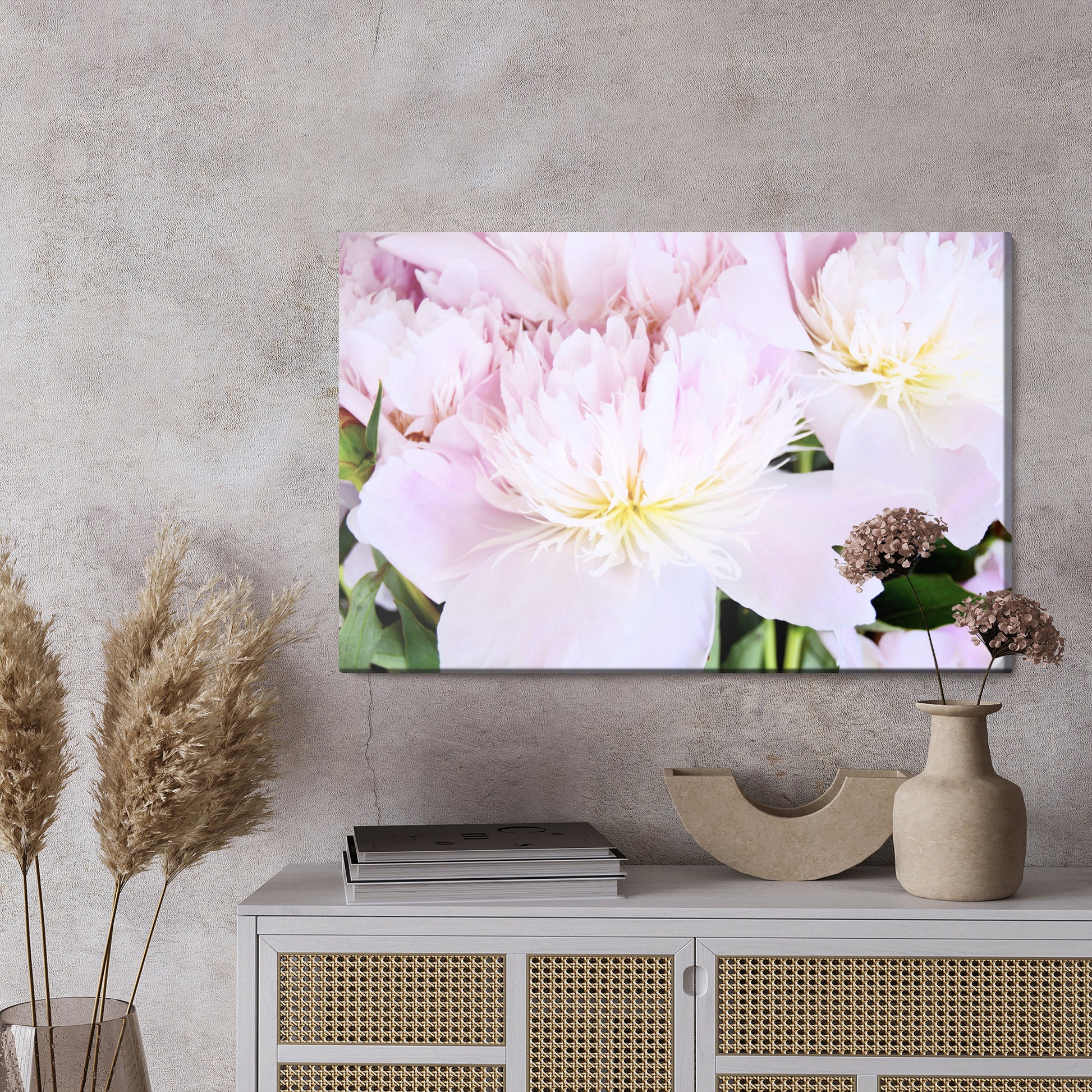 Obraz Na Płótnie Bladoróżowe Piwonie – subtelna dekoracja florystyczna do wnętrz romantycznych i shabby chic – widok 2
