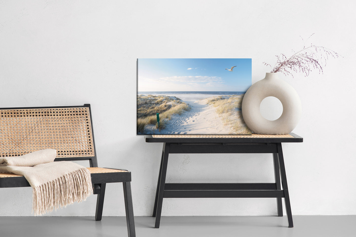 Obraz Na Płótnie Nadmorski Pejzaż – kojący widok do wnętrz skandynawskich, boho i coastal – widok 5