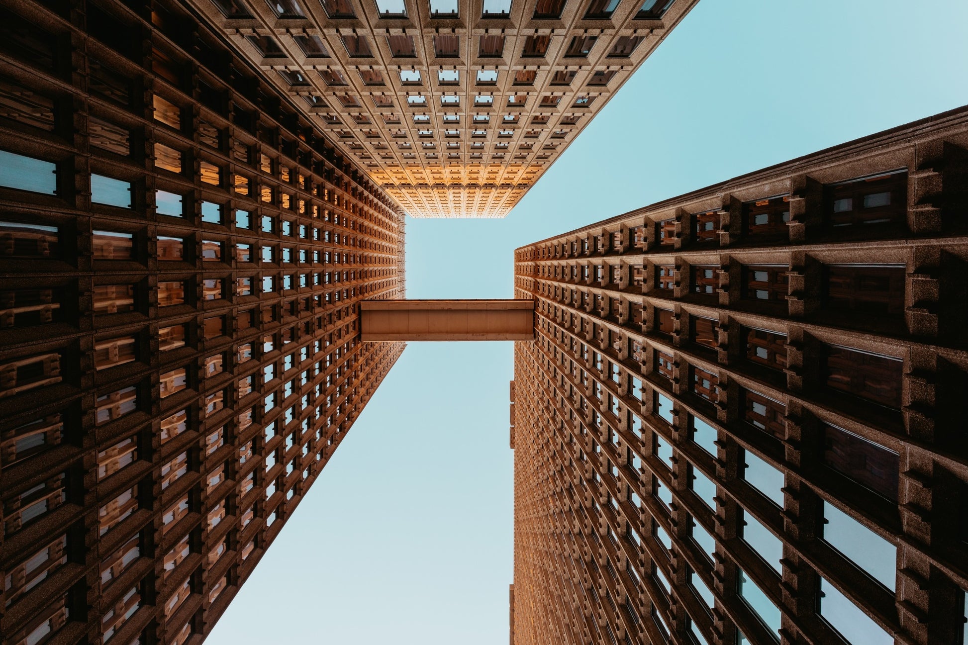Obraz Na Płótnie Architektura – Monumentalna perspektywa do wnętrz nowoczesnych i industrialnych 120x80