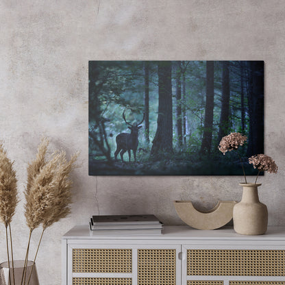 Obraz Na Płótnie Jeleń w Mrocznym Lesie – nastrojowa dekoracja do wnętrz loft, vintage i woodland – widok 2