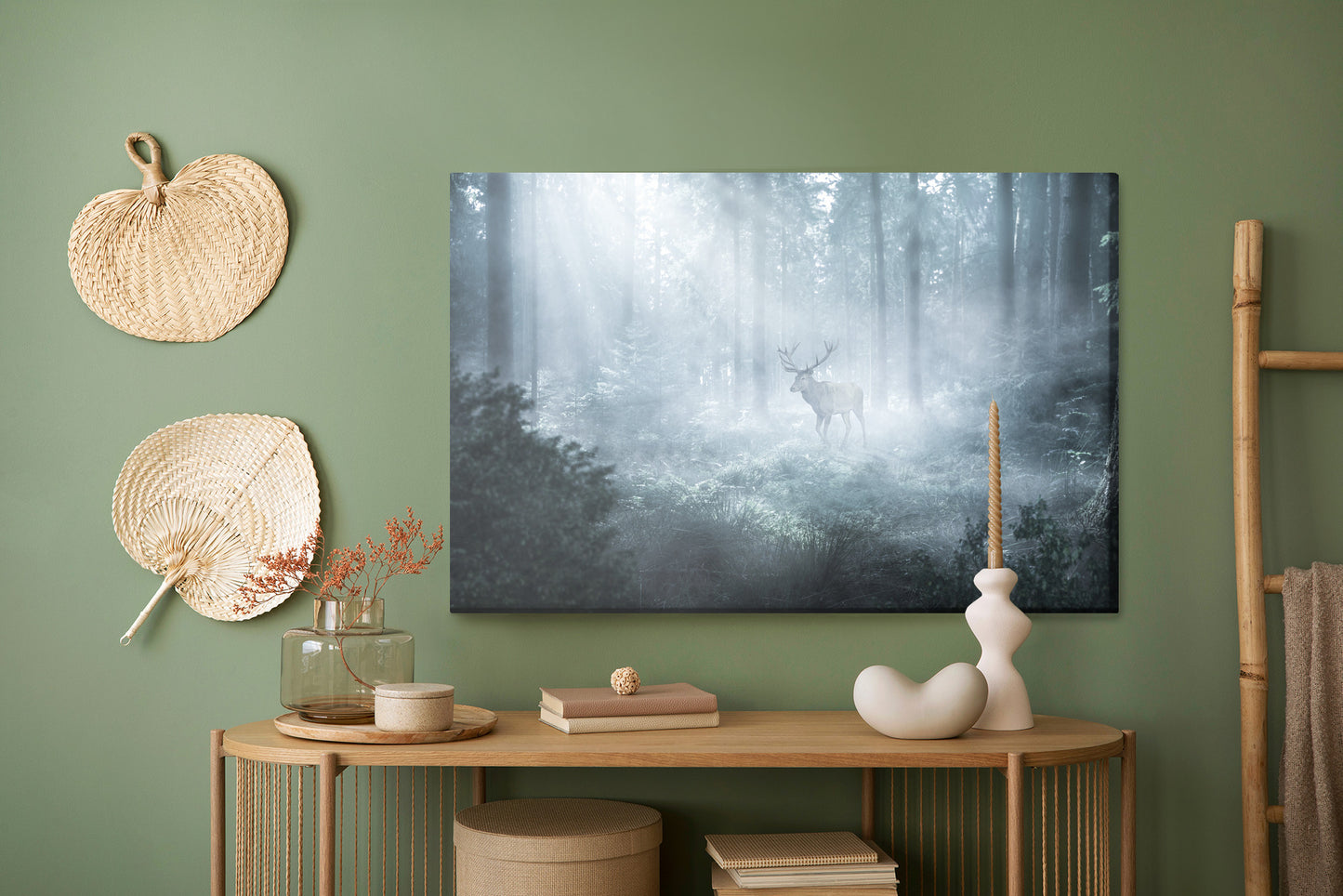 Obraz Na Płótnie Jeleń w Lesie – dekoracja w ciemnych barwach do wnętrz loft i modern rustic – widok 4