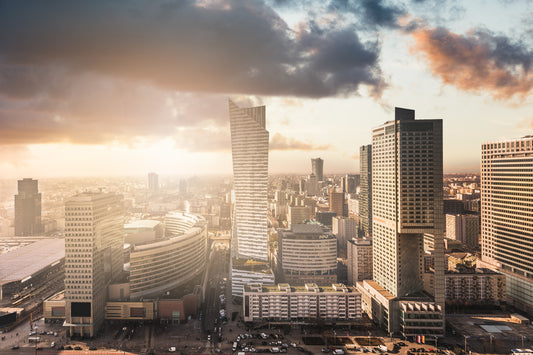 Obraz Na Płótnie Panorama Warszawy – miejski pejzaż w chłodnej tonacji do wnętrz nowoczesnych i loftowych 120x80