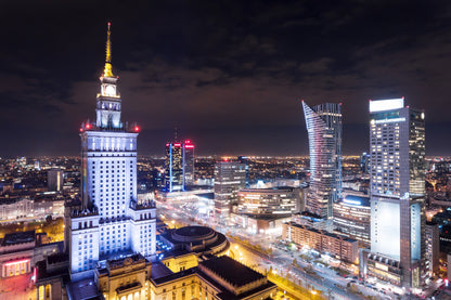 Obraz Na Płótnie Warszawa Nocą – dynamiczny pejzaż miejski do wnętrz industrialnych i nowoczesnych 120x80