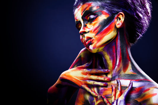 Obraz Na Płótnie Ekspresyjny Portret Kobiecy – barwny i inspirujący do wnętrz nowoczesnych, eklektycznych i art deco 120x80