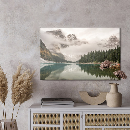 Obraz Na Płótnie Jezioro Moraine – spokojny pejzaż Kanady do wnętrz skandynawskich i modern rustic – widok 2