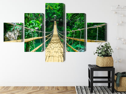 Obraz Wieloczęściowy Bambusowy Most w Lesie Tropikalnym – egzotyczna panorama do wnętrz boho i urban jungle – widok 7