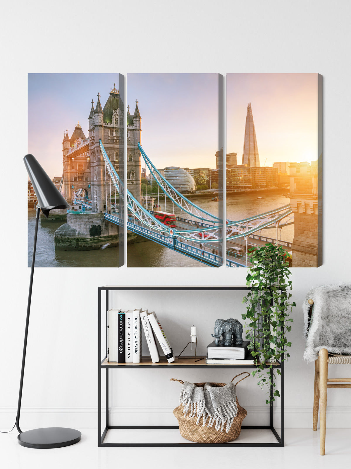 Obraz Wieloczęściowy Tower Bridge – majestatyczny wschód słońca do wnętrz eleganckich i nowoczesnych – widok 8