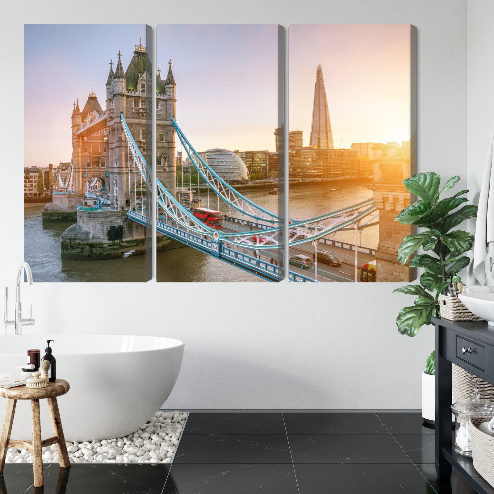 Obraz Wieloczęściowy Tower Bridge – majestatyczny wschód słońca do wnętrz eleganckich i nowoczesnych – widok 4