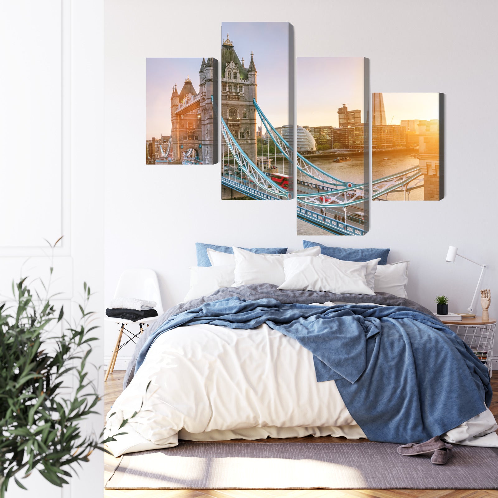 Obraz Wieloczęściowy Tower Bridge – rozświetlony wschód słońca do wnętrz nowoczesnych, industrialnych i eleganckich – widok 2