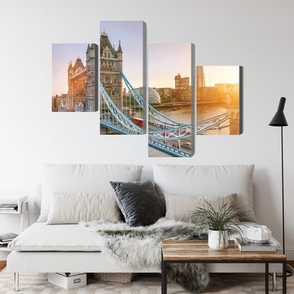 Obraz Wieloczęściowy Tower Bridge – rozświetlony wschód słońca do wnętrz nowoczesnych, industrialnych i eleganckich – widok 3