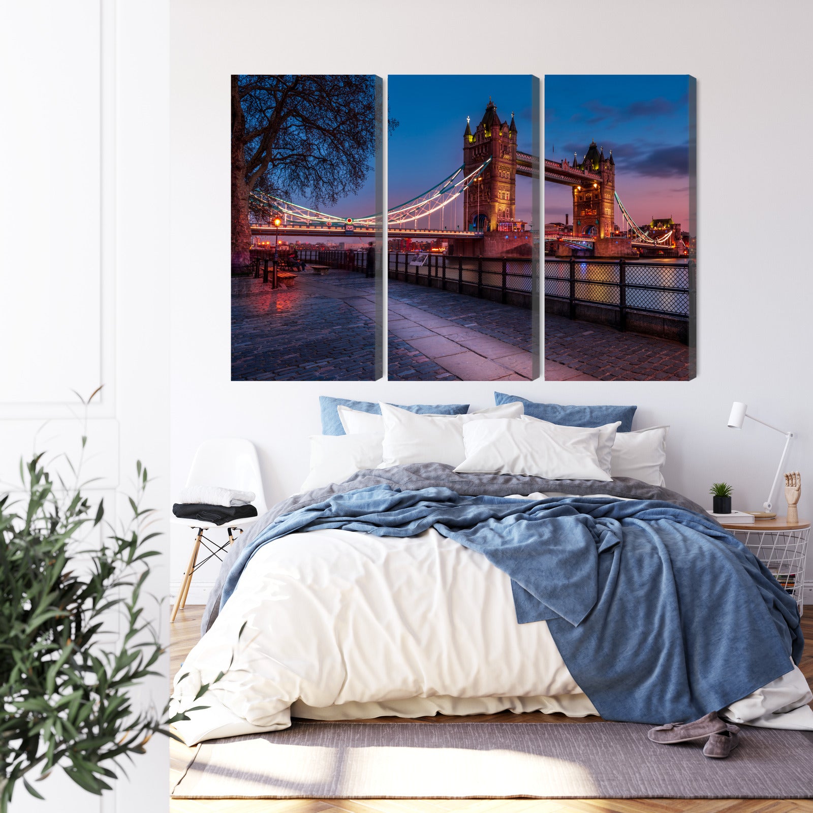 Obraz Wieloczęściowy Londyński Tower Bridge – miejska panorama o zmierzchu do wnętrz nowoczesnych, industrialnych – widok 2
