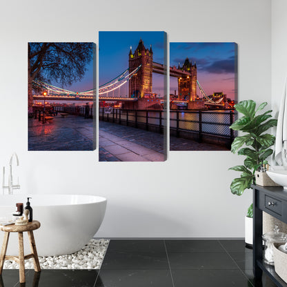 Obraz Wieloczęściowy Tower Bridge – majestatyczny zachód słońca do wnętrz nowoczesnych, industrialnych i glamour – widok 4