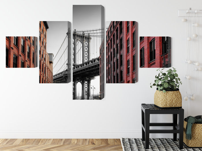 Obraz Wieloczęściowy Most Manhattan Bridge – dynamiczna panorama Nowego Jorku do wnętrz nowoczesnych i industrialnych – widok 7