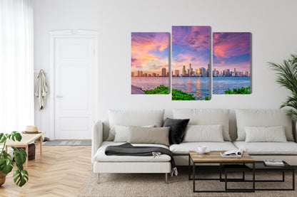 Obraz Wieloczęściowy Panorama Miami – energetyczny zachód słońca do wnętrz nowoczesnych, glamour i współczesnych – widok 5