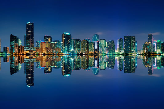 Obraz Wieloczęściowy Panorama Miami Nocą – miejska nocna panorama do wnętrz nowoczesnych i loftowych 180x120