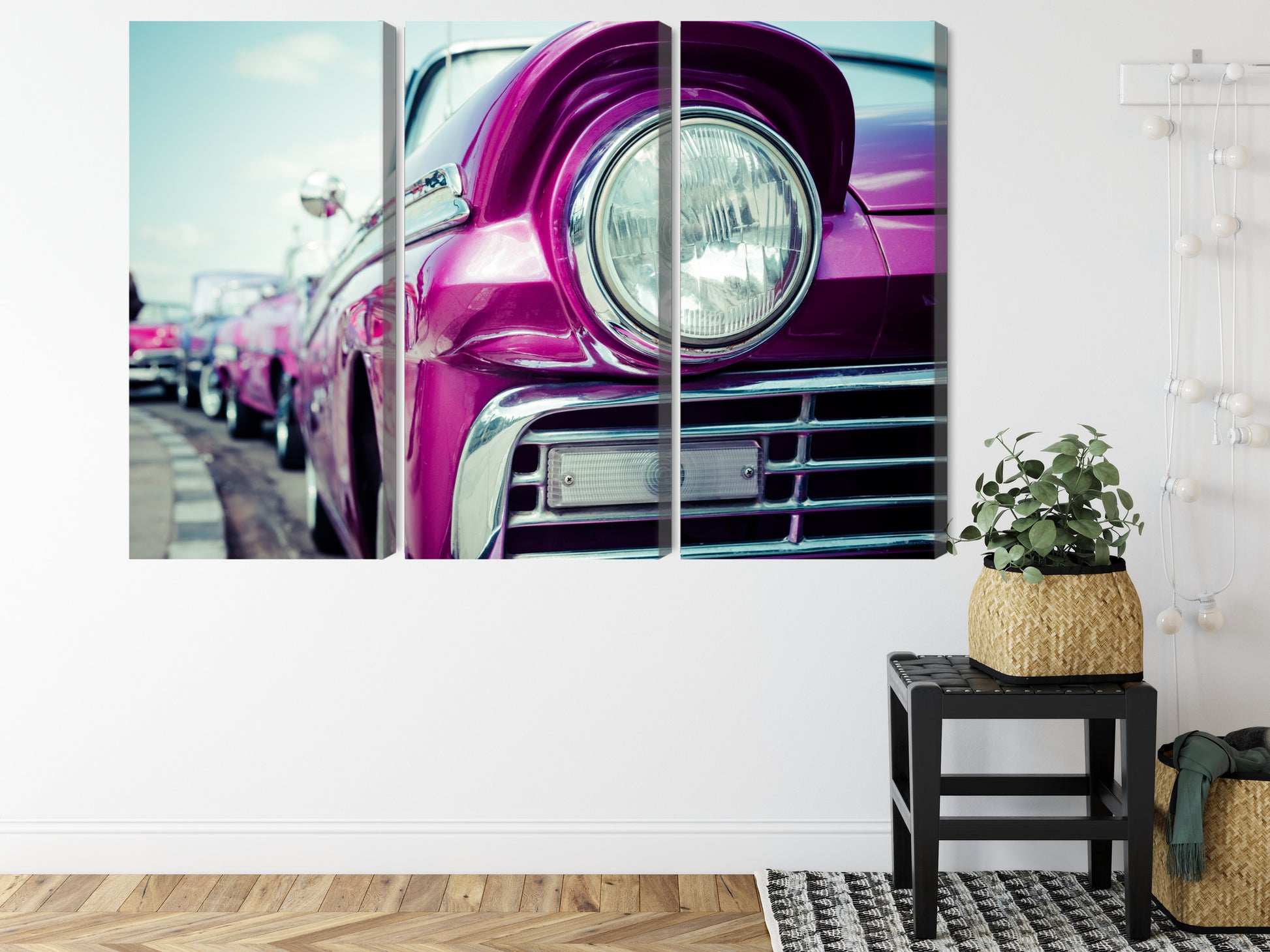Obraz Wieloczęściowy Reflektor Retro Auto Na Kubie – barwna kompozycja do wnętrz vintage i eklektycznych – widok 7