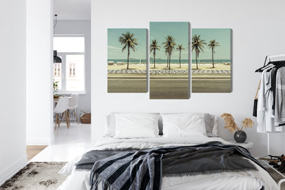 Obraz Wieloczęściowy Palmy Ipanema – egzotyczna panorama do wnętrz boho, eklektycznych, coastal – widok 6