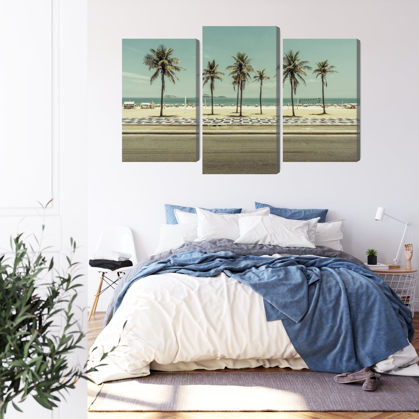 Obraz Wieloczęściowy Palmy Ipanema – egzotyczna panorama do wnętrz boho, eklektycznych, coastal – widok 2