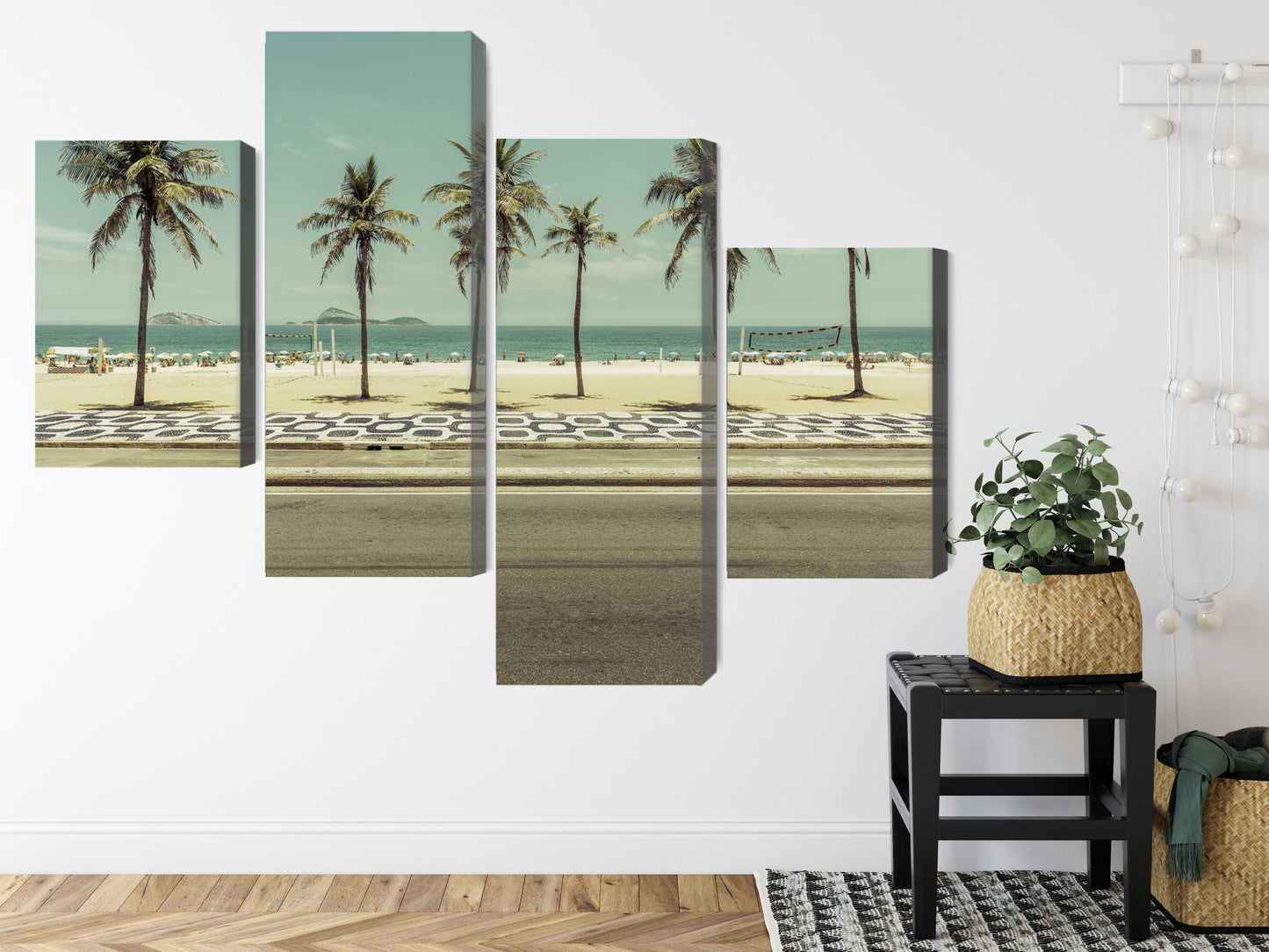 Obraz Wieloczęściowy Palmy na Plaży Ipanema – egzotyczny relaks do wnętrz boho, coastal i nowoczesnych – widok 7