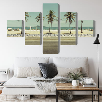 Obraz Wieloczęściowy Palmy na Plaży Ipanema – egzotyczna panorama do wnętrz boho, Hampton i nowoczesnych – widok 3
