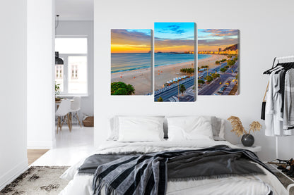 Obraz Wieloczęściowy Wschód Słońca Copacabana – inspirująca panorama do wnętrz nowoczesnych, eklektycznych i coastal – widok 6