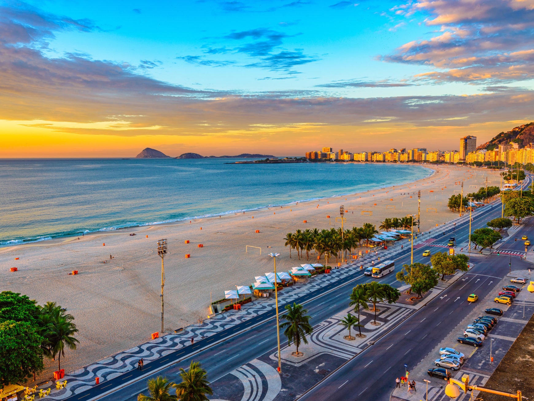 Obraz Wieloczęściowy Wschód Słońca Copacabana – egzotyczna panorama do wnętrz nowoczesnych, podróżniczych i boho. 200x150