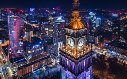Obraz Wieloczęściowy Warszawska Panorama Nocą – dynamiczny krajobraz miejski do wnętrz nowoczesnych i loftowych 240x150