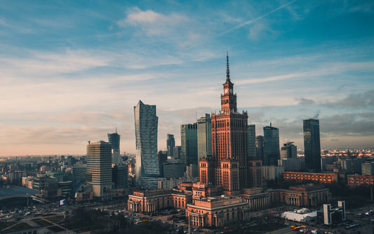Obraz Wieloczęściowy Warszawa Pałac Kultury – miejska panorama do wnętrz nowoczesnych i industrialnych 240x150