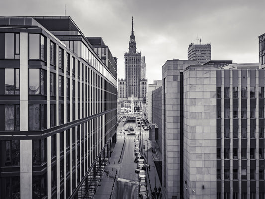 Obraz Wieloczęściowy Panorama Warszawy – czarno-biała miejska do wnętrz nowoczesnych, industrialnych 200x150