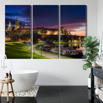 Obraz Wieloczęściowy Wawel – Królewski Wschód Słońca do wnętrz klasycznych, eleganckich i modern classic – widok 4