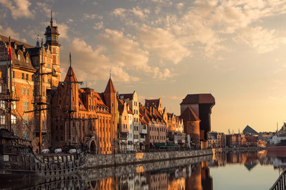 Obraz Wieloczęściowy Port Gdańsk – nastrojowa panorama zachodu słońca do wnętrz nowoczesnych, loftowych i marynistycznych 180x120