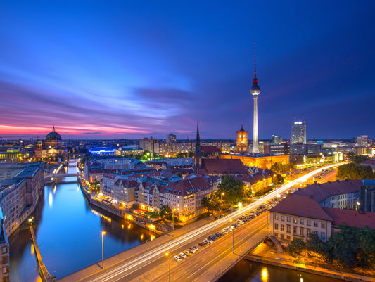 Obraz Wieloczęściowy Berlin – Złota panorama miejska do wnętrz nowoczesnych i industrialnych 200x150