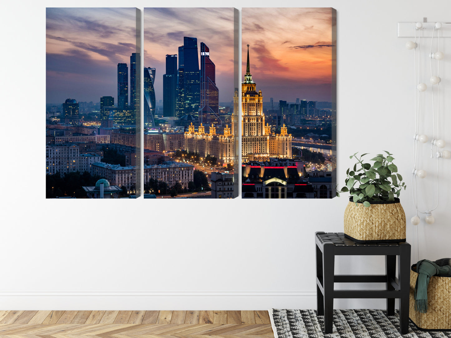 Obraz Wieloczęściowy Panorama Moskwy – dynamiczny pejzaż miejski do wnętrz nowoczesnych i loftowych – widok 7