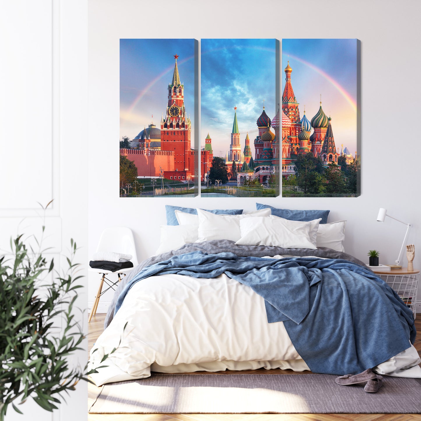 Obraz Wieloczęściowy Panorama Kremla – ikoniczny widok do wnętrz klasycznych, eklektycznych i nowoczesnych – widok 2