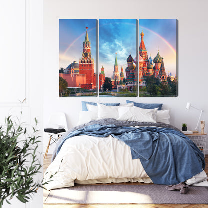 Obraz Wieloczęściowy Panorama Kremla – ikoniczny widok do wnętrz klasycznych, eklektycznych i nowoczesnych – widok 2