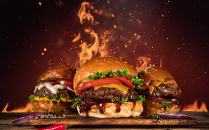 Obraz Wieloczęściowy Hamburgery – Apetyczna Kompozycja do wnętrz Nowoczesnych, Industrialnych i Bistro 240x150