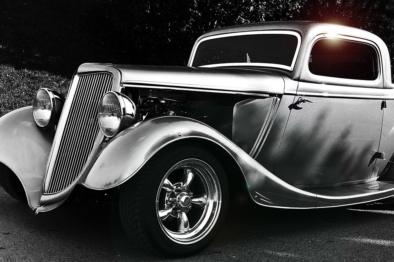 Obraz Wieloczęściowy Samochód Hot Rod Vintage – klimat retro do wnętrz loftowych i męskich gabinetów 180x120