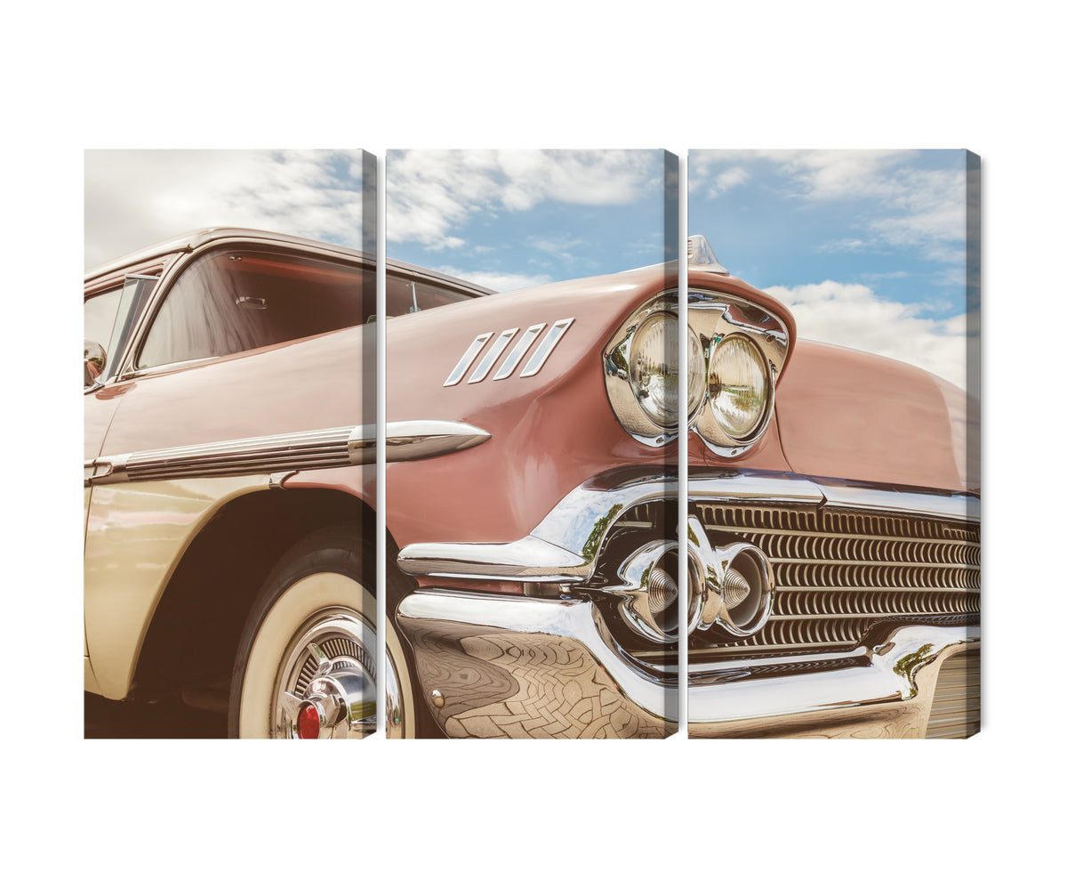 Obraz Wieloczęściowy Amerykański Klasyk z Lat 50. – retro motyw do wnętrz loftowych i vintage – 3 równe części (60x40–180x120 cm) – układ paneli