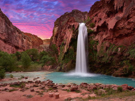 Obraz Wieloczęściowy Wodospady Havasupai – egzotyczna panorama do wnętrz naturalnych, boho i nowoczesnych 200x150