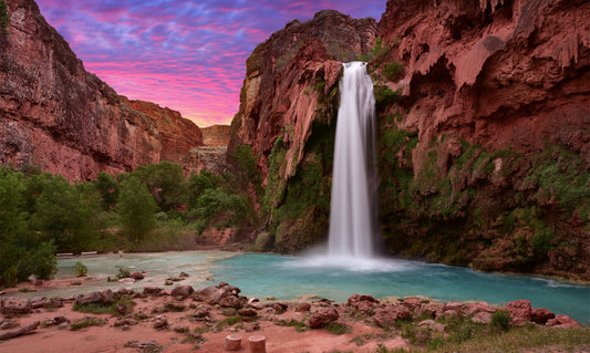 Obraz Wieloczęściowy Wodospady Havasupai – Malownicze Wodospady do wnętrz naturalnych, etnicznych i nowoczesnych 250x150