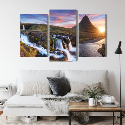 Obraz Wieloczęściowy Góra Kirkjufell z Wodospadami – krajobraz islandzki do wnętrz skandynawskich i minimalistycznych – widok 3