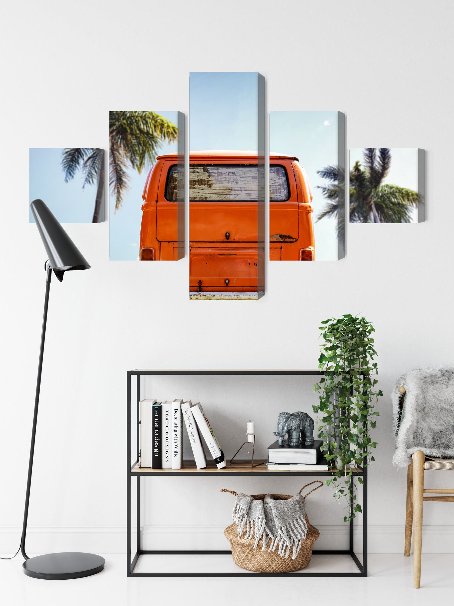 Obraz Wieloczęściowy Retro Auto Palmy – Słoneczny klimat do wnętrz Boho, Vintage i Eklektycznych – widok 8